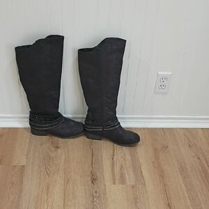 Black Riding Boots
